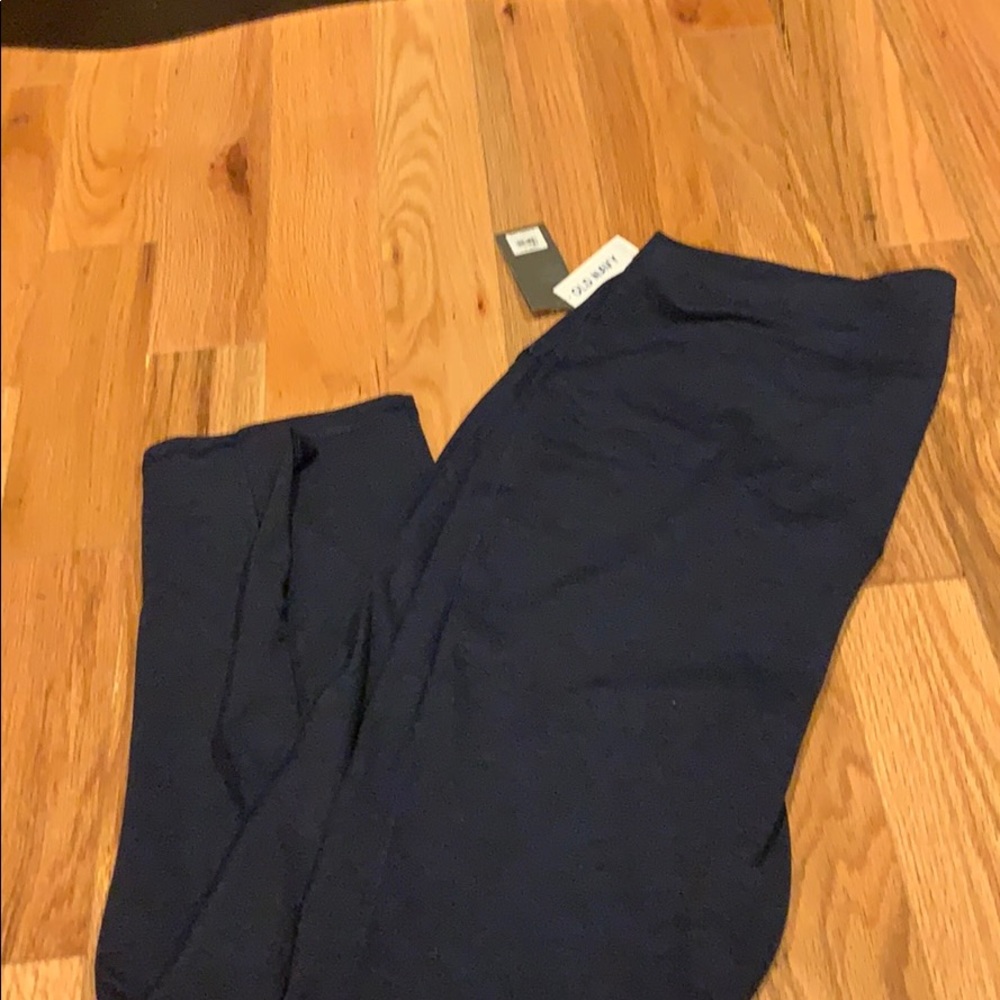 New with tags- Maternity leggings